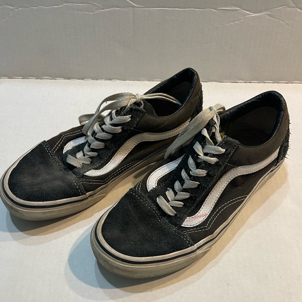 VANS OLD SKOOL SKATE SHOES